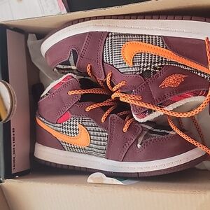 Jordan 1 Mid SE "Night Maroon/Total Orange/Black/White" Toddler Kids' Shoe